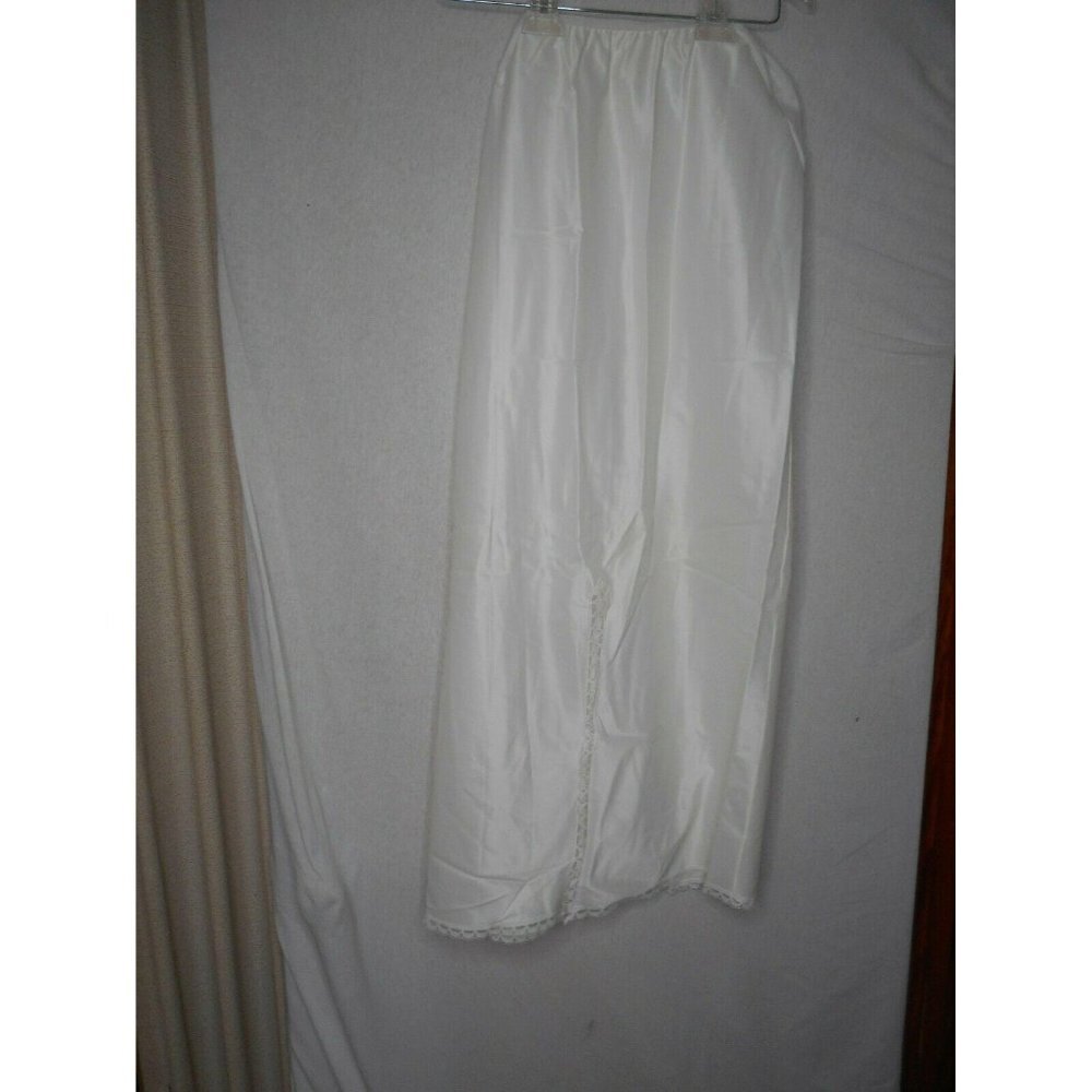 Vtg Nylon creamy White Maxi Full Length half Slip Petite - Picture 2 of 6